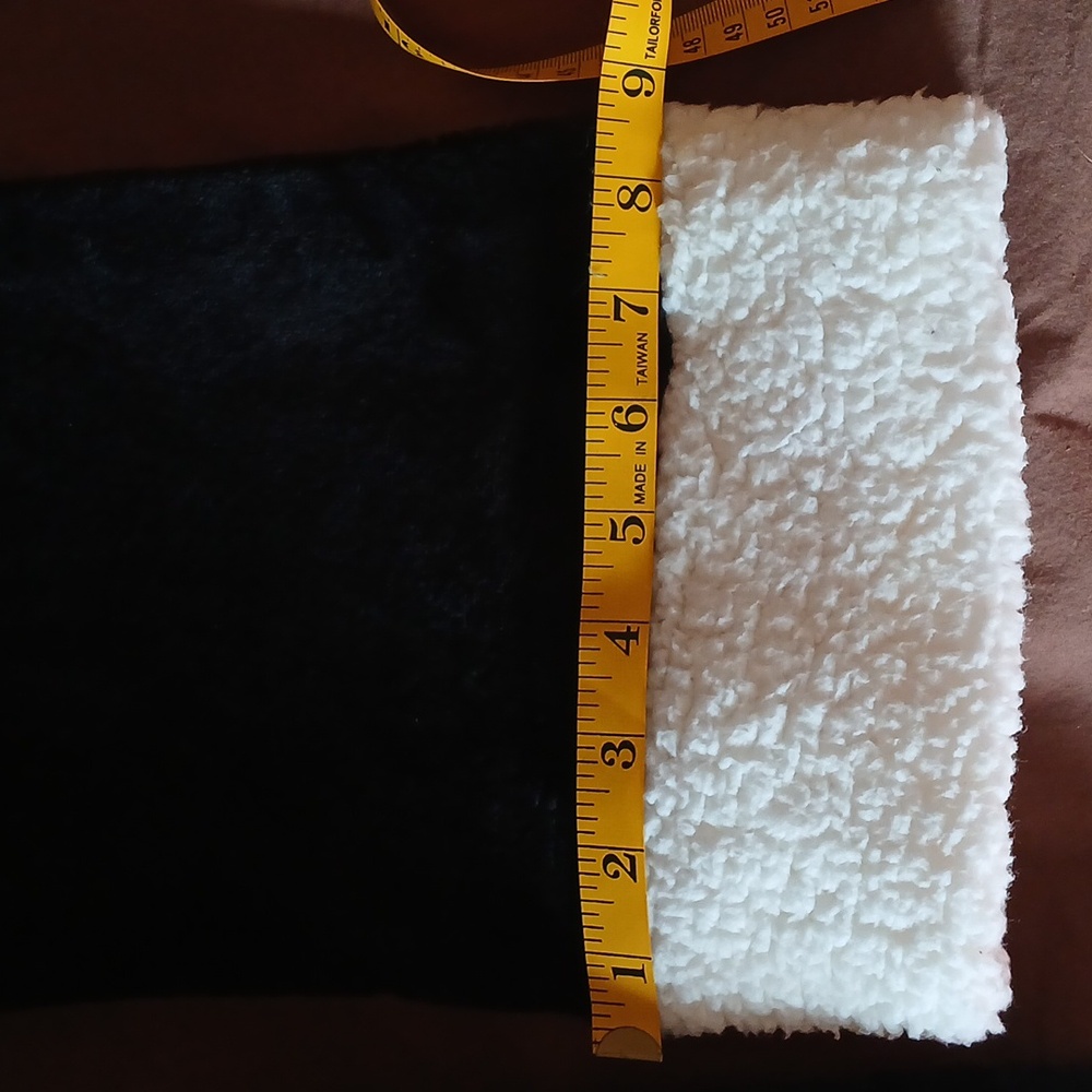 Isotoner Plush Robe - Picture 12 of 12